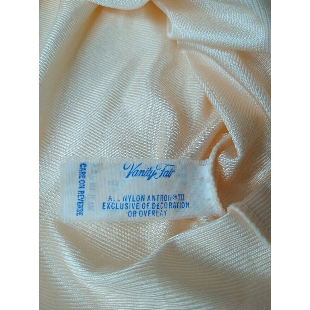 Vtg Vanity Fair Women's M Long Sleeve Robe Pink Satiny Button Front Antron Nylon - Picture 10 of 12